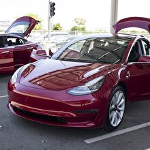 Tesla Direct hayata geçti: Kapıdan kapıya teslimat dönemi başladı!