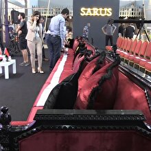 Mobilya fuarında sergilenen 9 metrelik koltuğa büyük ilgi