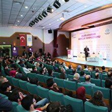 Türkiye'nin Yüzyılı ve Geleceği Uluslararası Gençlik Sempozyumu başladı