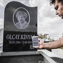 Garip teknoloji: Mezar taşına karekod yerleştirdi