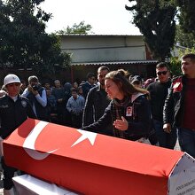Şehit polisin kızı söyledikleriyle yürekleri dağladı