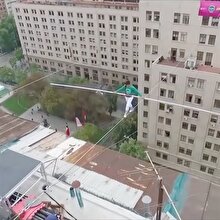 53 metre yükseklikte nefes kesen gösteri