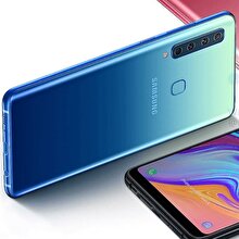 Dört arka kameralı akıllı telefon: Samsung Galaxy A9 2018!