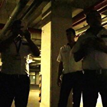 Youtuberlar AVM’de bir gece geçirmek isterken karakolluk oluyordu