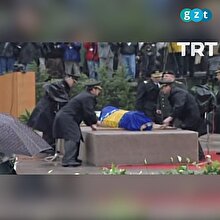 'Bosna Hersek, manevi değerleri demir gibi sağlam bir evladını, çağdaş bir aydınını kaybetti.'