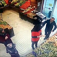 ‘Hayır’ diyen genç kıza markette dehşet yaşattı
