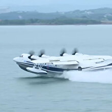 Çin'in AG600 uçağı sudan ilk uçuşunu yapıyor