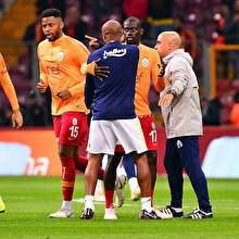 Derbide ilk gerginlik: Ayew ve Donk kapıştı