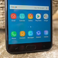 Samsung'dan giriş / orta seviyeye taze kan: Galaxy R