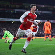 Mesut Özil görülmemiş maaşı reddetti