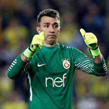 Fernando Muslera tarihe geçti
