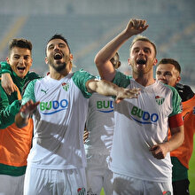 Bursaspor'dan Akhisar'da muhteşem geri dönüş