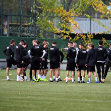 Beşiktaş'ın Sarpsborg maçında takımın yarısı yok