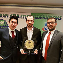 Ramil Guliyev'e 'yılın atleti' ödülü