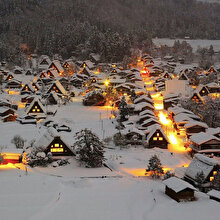 Japonya’nın kartpostal köyü: Shirakawa-go