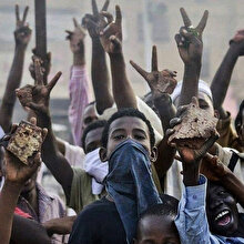 Sudan'da gösteriler alevleniyor