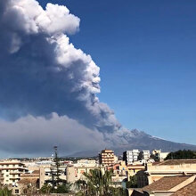 Etna'nın yeniden patlamasıyla 3 saatte 130 deprem oldu
