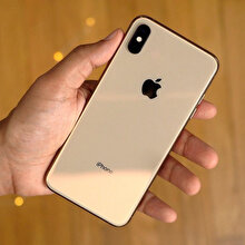 Apple: Yeni iPhone'ların çok satmamasının sebeplerinden biri geçen seneki pil değişim programı!
