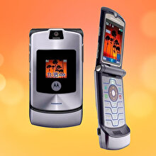 Motorola RAZR katlanabilir akıllı telefon olarak geri dönebilir