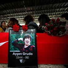 Ayşen Gruda bugün son yolculuğuna uğurlandı