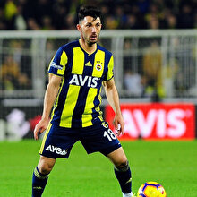 Tolgay Arslan'da yırtık tespit edildi