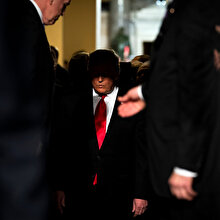 Trump ve rakibi Sanders arasında 'çılgın' tartışma