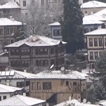 Safranbolu konakları beyaza büründü