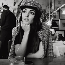 Hande Erçel: Annem Kadınlar Günün kutlu olsun