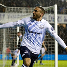 Cenk Tosun, şampiyonluk favorisini açıkladı