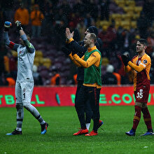 Galatasaray'da futbolcuların mesajları devam ediyor
