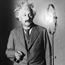 Einstein’ın Hitler’i anlattığı mektubu 134 bin dolara satıldı