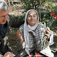 105 yaşındaki Oflu Ayşe Nine'nin samimi duası