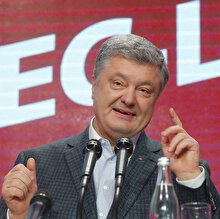 Ukrayna'da yarış kızıştı: Zelenskiy ve Poroşenko ikinci turda karşılaşacak