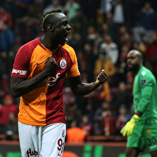 Belhanda ve Diagne penaltı için kapıştı