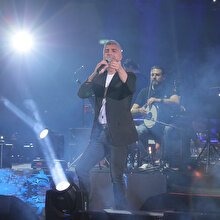 Özcan Deniz'in İsrail konserine tepki yağdı