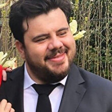 Eser Yenenler evlilik yolunda ilk adımı attı