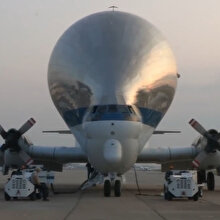 Dünyanın en garip uçaklarından biri: Nasa kargo uçağı Guppy
