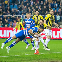 Vitesse topla oynamadan maç kazandı