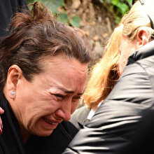 Demet Akbağ eşi Zafer Çika için mevlit okuttu