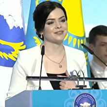Alla Çeçetkina'dan Rusça konuşan Kazak idarecilere fırça