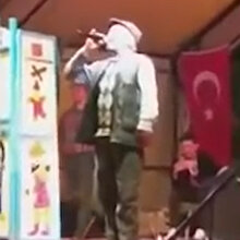 Tek kişilik dev orkestra: 'Dımbıllan' dayıdan muhteşem konser