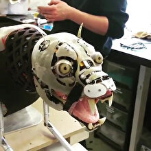 Onlarca mimiği taklit edebilen leopar animatroniği