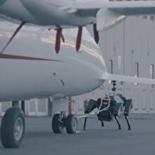 3 tonluk bir uçağı çekebilen robot köpek: HyQReal