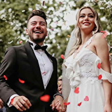 Enes Batur evliliğinin perde arkası: Reklam için mi yapıldı?