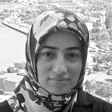 Çoğul Bakış: Düğün Daveti, Emine Batar
