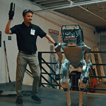 Boston Dynamics'e Corridor Digital şakası!