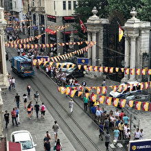 İstiklal Caddesi’nde 'istikbal' kuyruğu