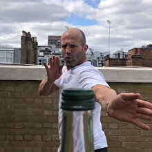'#BottleCapChallenge' akımını zirveye çıkaran adam: Jason Statham