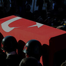 Hakkari'de askeri araca saldırı: 2 şehit