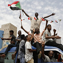 Sudan'da darbeye karşı 'darbe'